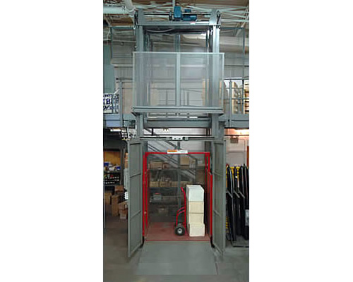 Wildeck Mechanical VRC Material Lift - Conveyors & Drives